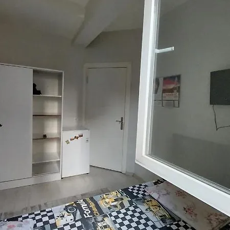 Artemis Apart&otel شقة فندقية